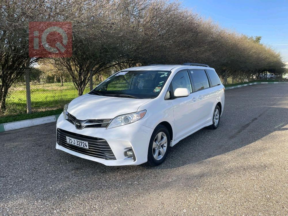 Toyota Sienna